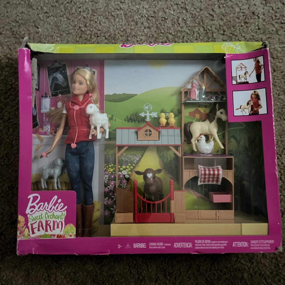 Barbie doll set